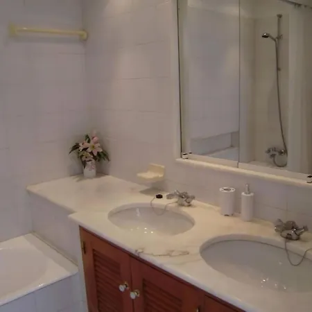 Elegant Vale Do Lobo Villa 4 Bedrooms Villa Vale Do Lobo 186 Swimming Pool Short Walk To The Beach And Praca *