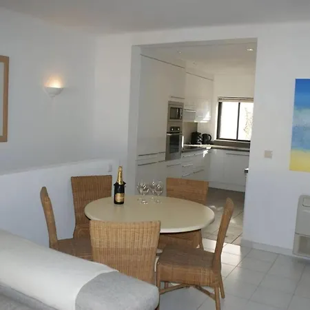 Elegant Vale Do Lobo Villa 4 Bedrooms Villa Vale Do Lobo 186 Swimming Pool Short Walk To The Beach And Praca Vale do Lobo
