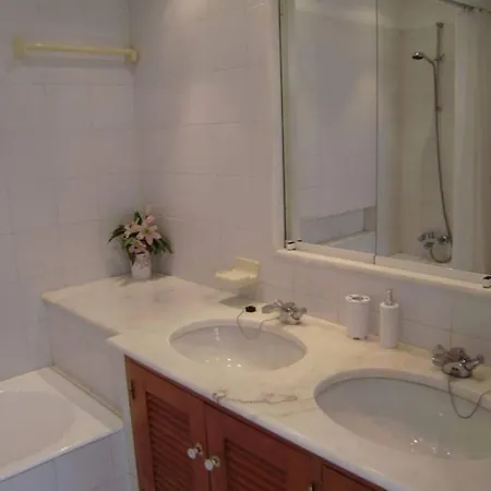 Βίλα 4 Bedrooms 186 Swimming Pool Vale do Lobo